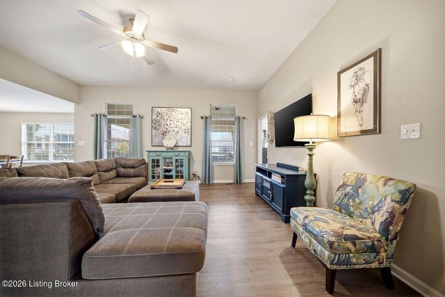 4209 Pleasant Glen Dr, Louisville, KY 40299