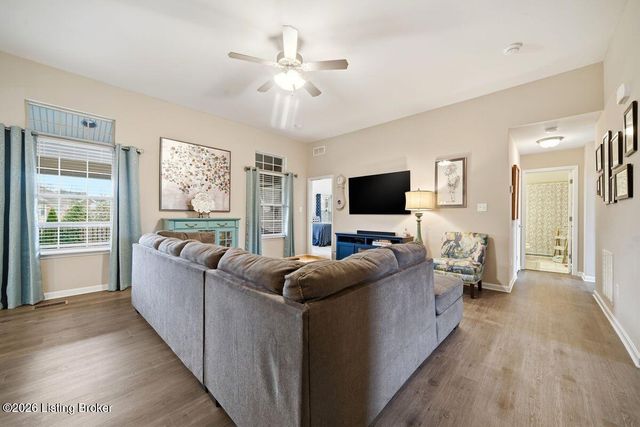 4209 Pleasant Glen Dr, Louisville, KY 40299