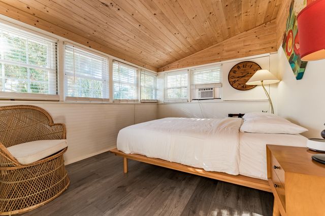 504 W Ashley Avenue, Folly Beach, SC 29439