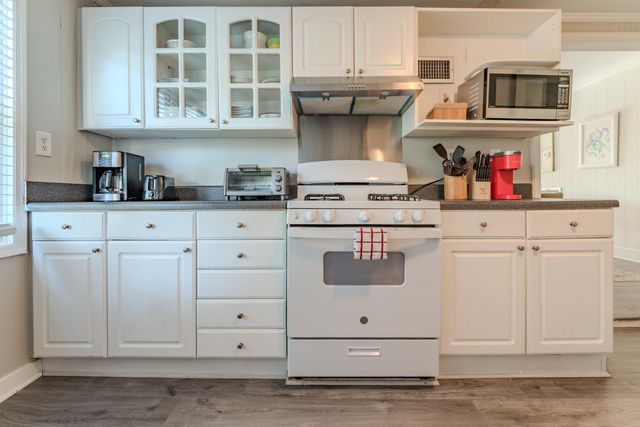 504 W Ashley Avenue, Folly Beach, SC 29439