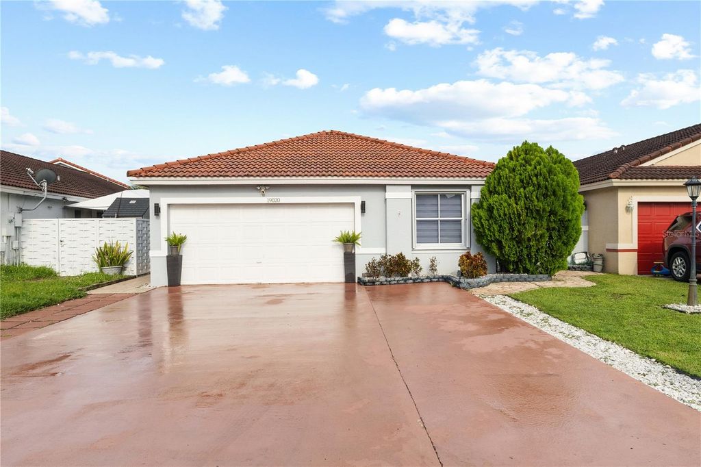 19020 NW 54TH AVENUE, Miami Gardens, FL 33055