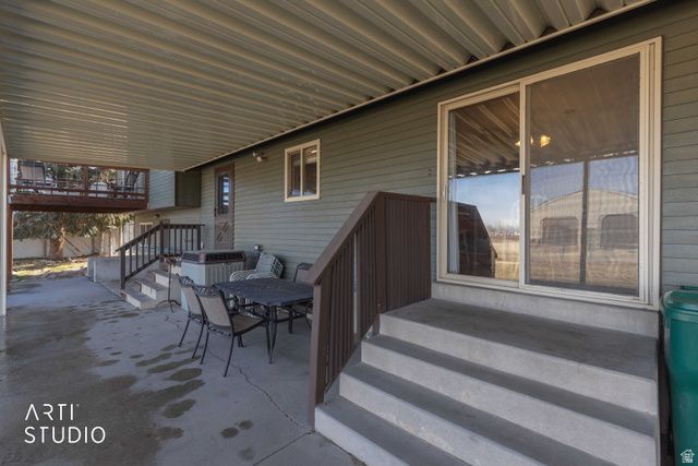 6868 W 5100 S, Hooper, UT 84315