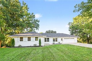 1500 Ridgeview Road, Liberty, MO 64068