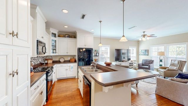 110 Brattleboro Court, Dothan, AL 36301