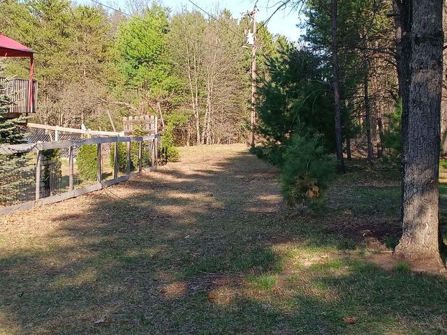 1889 E 40th Street, White Cloud, MI 49349
