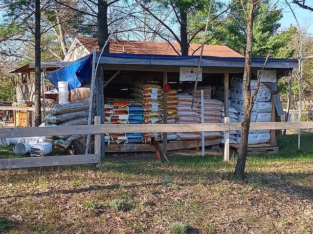 1889 E 40th Street, White Cloud, MI 49349