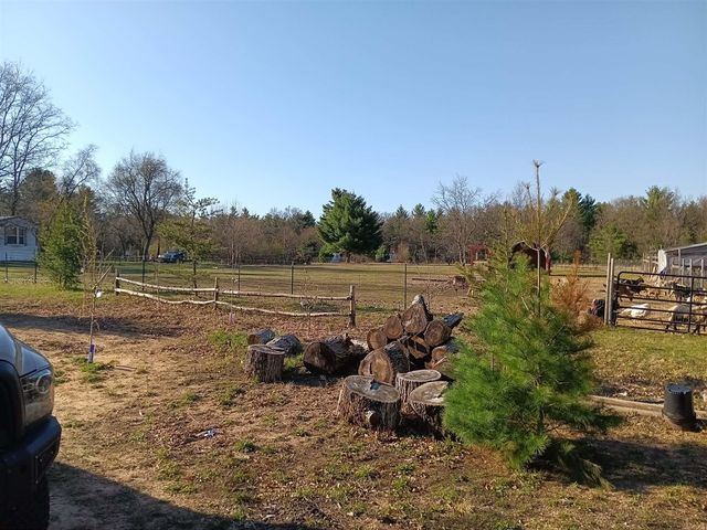 1889 E 40th Street, White Cloud, MI 49349