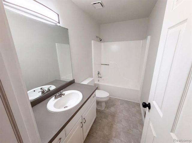 880 Mill Street, Ortonville, MI 48462