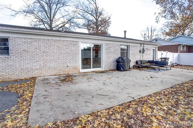 4404 Briarcliff Drive, Alton, IL 62002