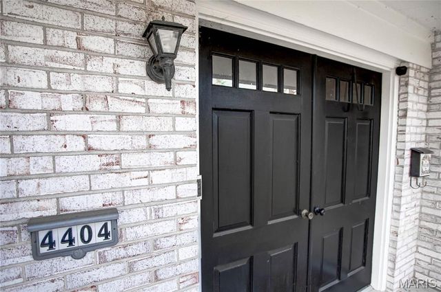 4404 Briarcliff Drive, Alton, IL 62002