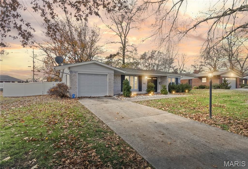 4404 Briarcliff Drive, Alton, IL 62002