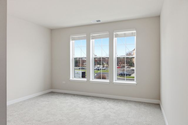 250 McHenry Road C1, Buffalo Grove, IL 60089