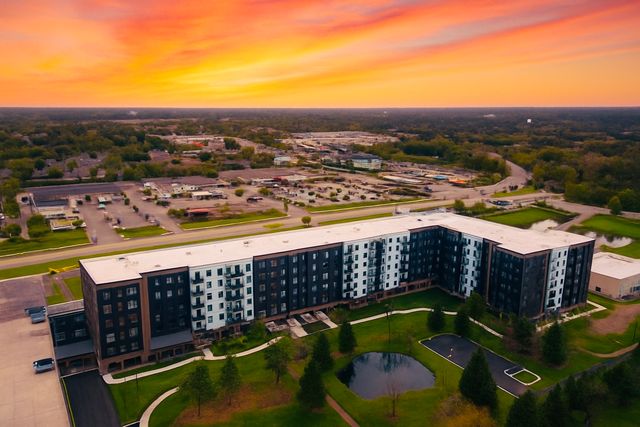 250 McHenry Road C1, Buffalo Grove, IL 60089