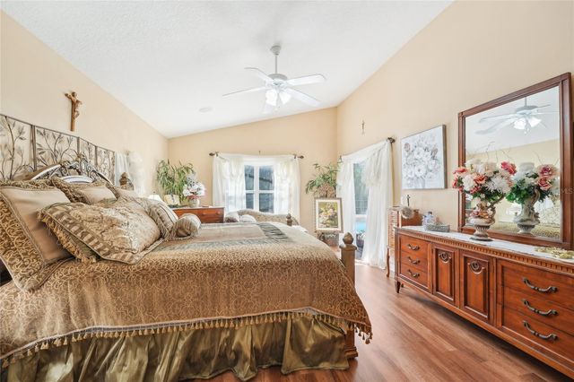 8257 SWANN HOLLOW DRIVE, Tampa, FL 33647