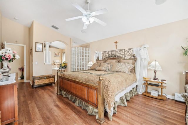 8257 SWANN HOLLOW DRIVE, Tampa, FL 33647