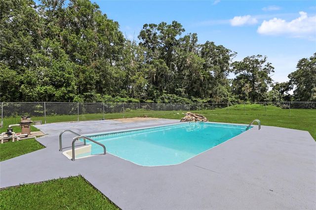2809 NE 49TH STREET, Ocala, FL 34479