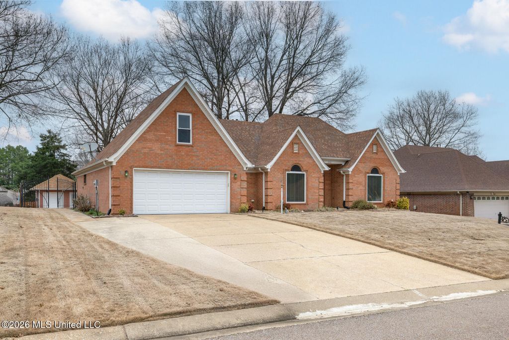 8918 Bell Forrest Drive, Olive Branch, MS 38654