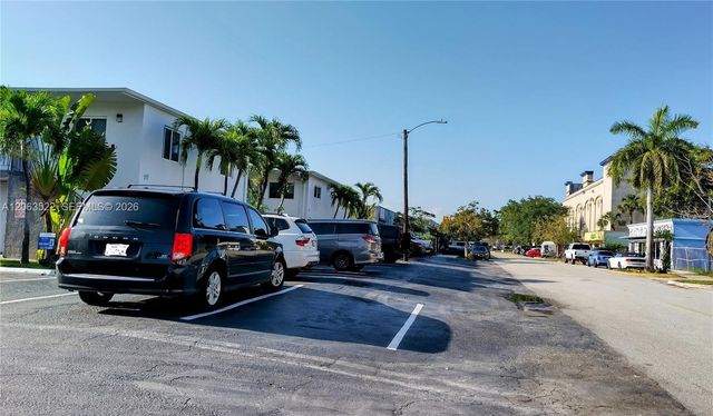711 NE 2nd Ave 202, Fort Lauderdale, FL 33304