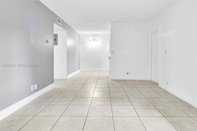711 NE 2nd Ave 202, Fort Lauderdale, FL 33304