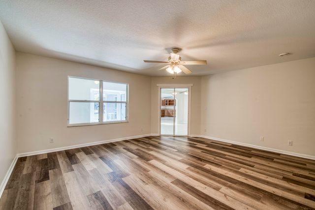 13418 76th Road N, West Palm Beach, FL 33412