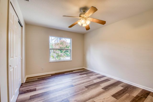 13418 76th Road N, West Palm Beach, FL 33412