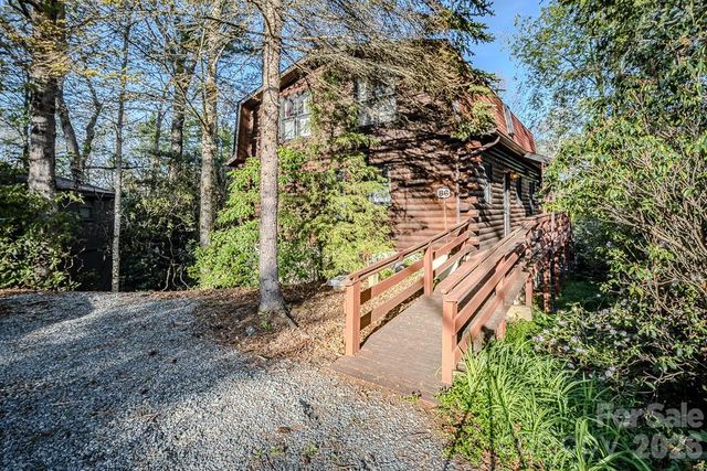 86 Hickory Lane, Newland, NC 28657