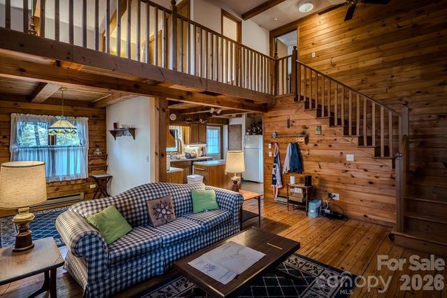 86 Hickory Lane, Newland, NC 28657