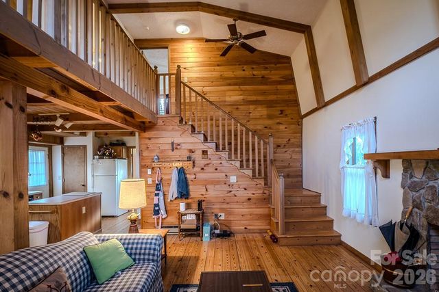 86 Hickory Lane, Newland, NC 28657