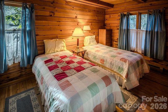 86 Hickory Lane, Newland, NC 28657