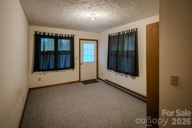 86 Hickory Lane, Newland, NC 28657
