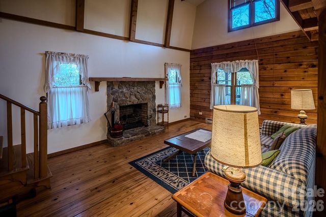 86 Hickory Lane, Newland, NC 28657