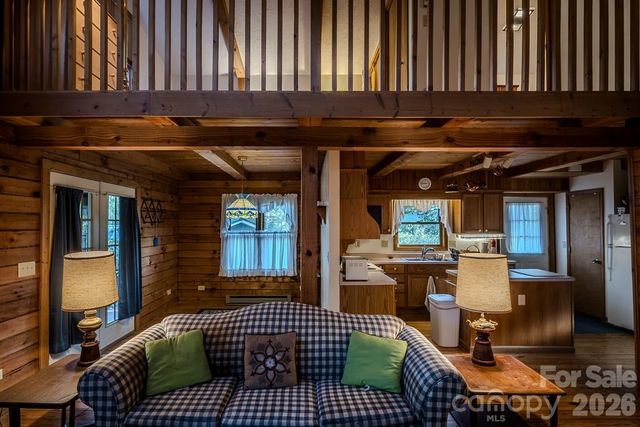 86 Hickory Lane, Newland, NC 28657