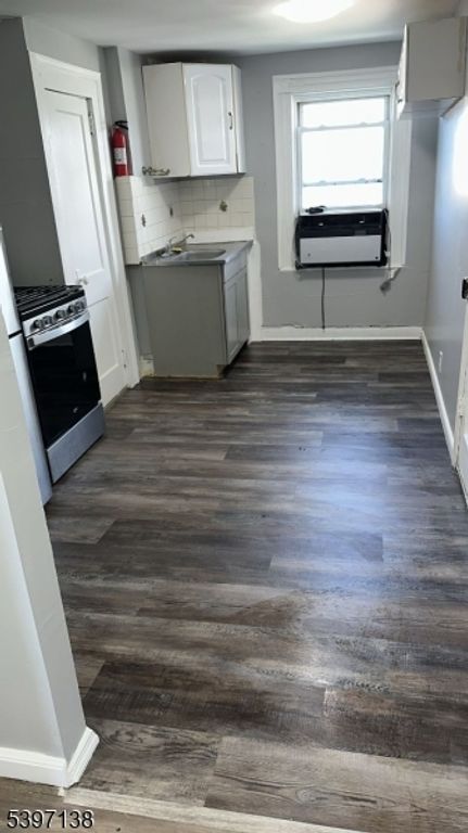 76 Jasper St, Paterson City, NJ 07522 — photo 3