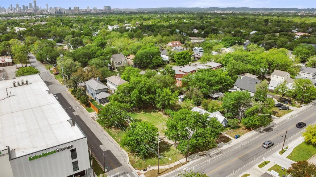 945 East 51st Street, Austin, TX 78751