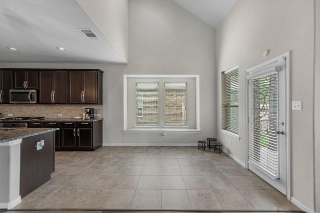 9006 Lacombe Lane, Tomball, TX 77375