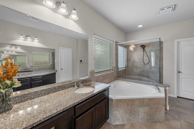 9006 Lacombe Lane, Tomball, TX 77375