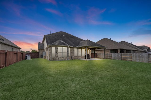 9006 Lacombe Lane, Tomball, TX 77375