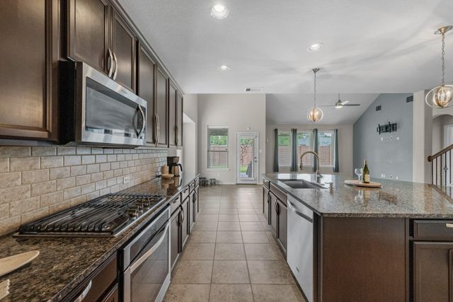 9006 Lacombe Lane, Tomball, TX 77375