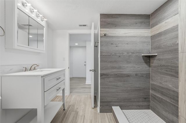 379 S MCMULLEN BOOTH ROAD 75, Clearwater, FL 33759