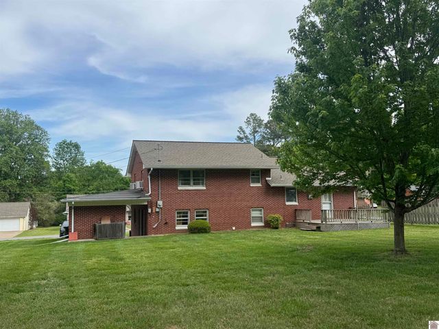 508 Meadow Lane, Murray, KY 42071