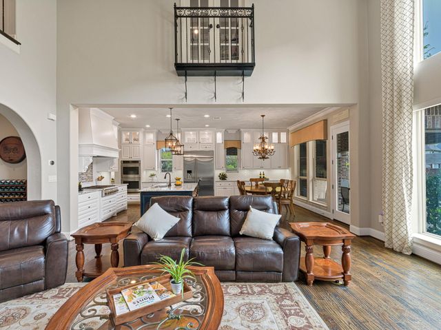 26 Hollyflower Place, Tomball, TX 77375