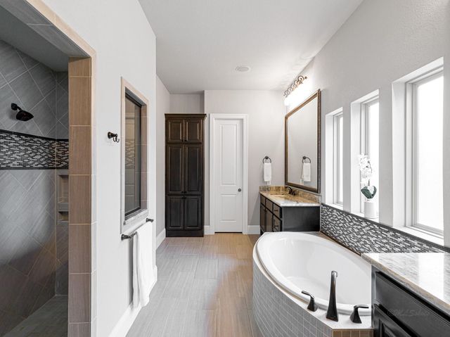 26 Hollyflower Place, Tomball, TX 77375