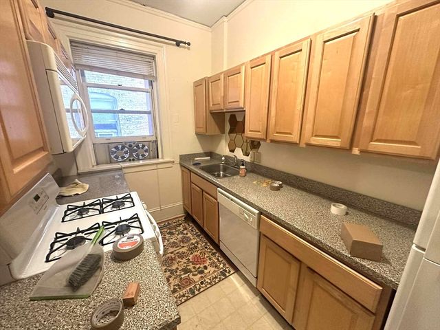 66 Beacon 50, Boston, MA 02108