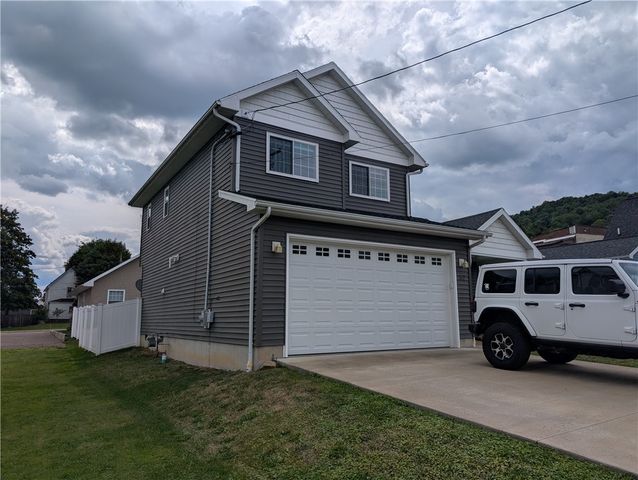 52 Elm Street, Bradford City, PA 16701