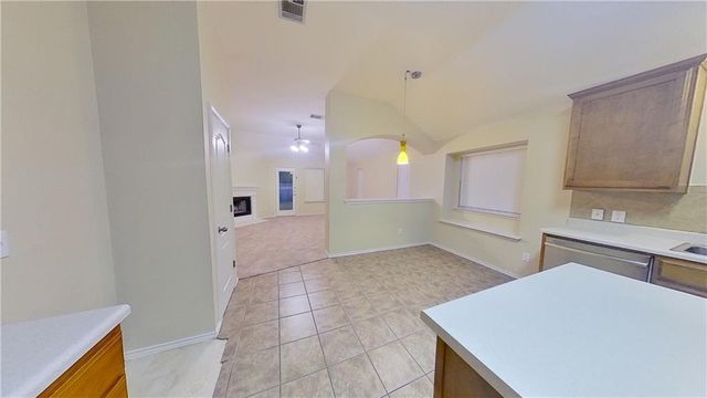 100 Inman DR, Hutto, TX 78634
