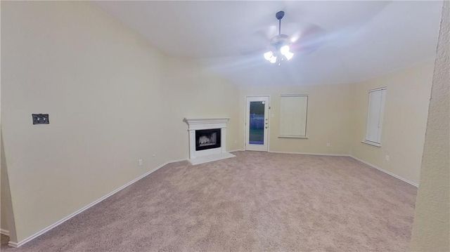 100 Inman DR, Hutto, TX 78634