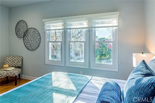 1226 Meadowbrook, Los Angeles, CA 90019