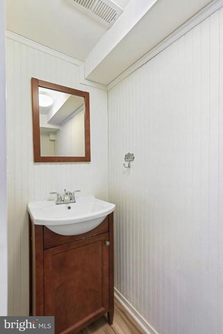 391 E COLONIAL HWY, Hamilton, VA 20158