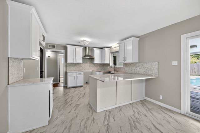 8336 Tucson Trail, Fort Worth, TX 76116