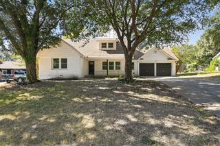 8336 Tucson Trail, Fort Worth, TX 76116